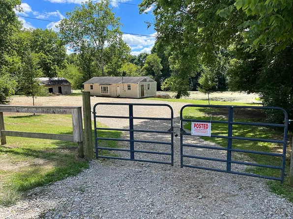 992 Old Staunton Rd, Troy, OH 45373