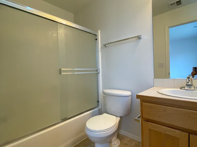 Primary bedroom full ensuite bath.