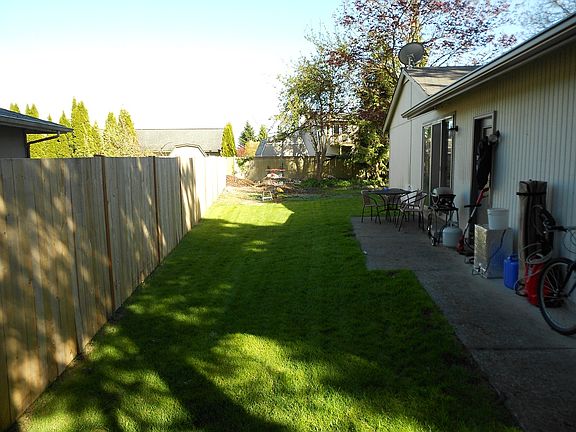 2nd image of 9718 5th St NE