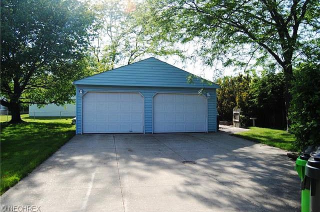 1st image of 404 Beechwood Dr
