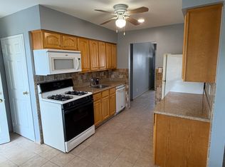 (Undisclosed Address), Deer Park, NY 11729