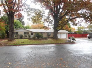 215 Vine St, Oregon City, OR 97045