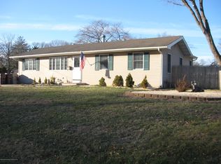 33 Dockage Rd, Bayville, NJ 08721