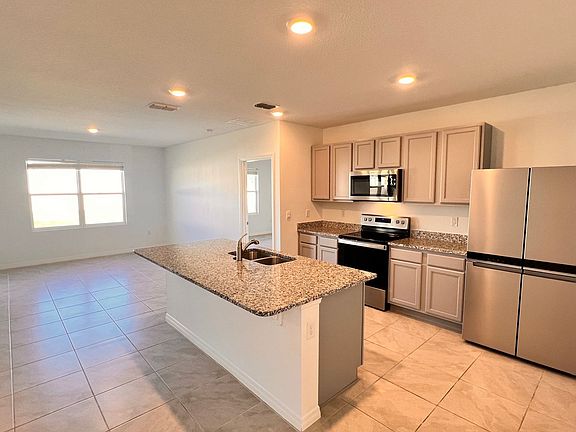 4th image of 5239 Mahogany Dr