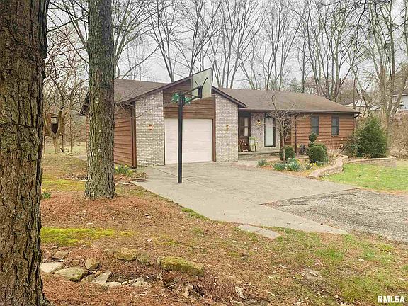 4th image of 103 Meadowbrook Ln