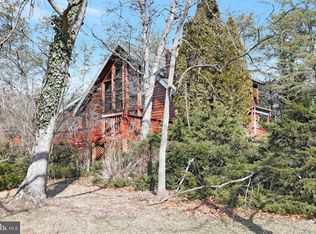 950 Winter Camp Trl, Hedgesville, WV 25427