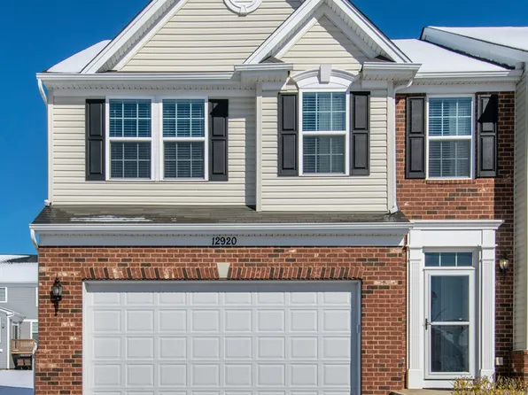 12920 S Blue Spruce Dr, Plainfield, IL 60585