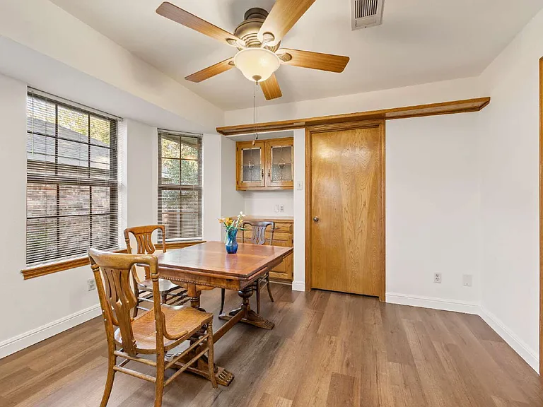 507 Crestview Dr — Photo 15