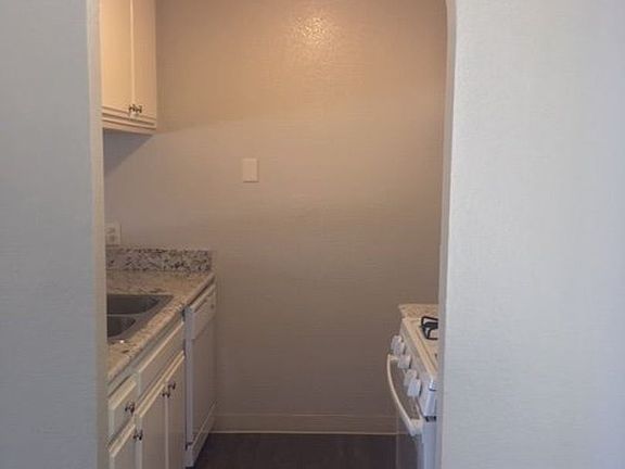 3rd image of 26087 Bouquet Canyon Rd #208