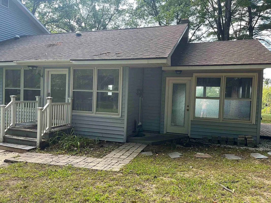2 bed, 1.0 bath, 1600 sqft, $2,000 — Photo 4