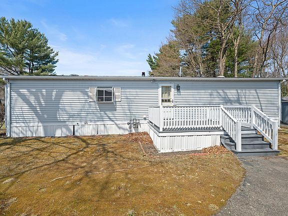 4th image of 239 Mapleleaf Dr