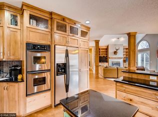 18015 Clear Spring Ln, Eden Prairie, MN 55347