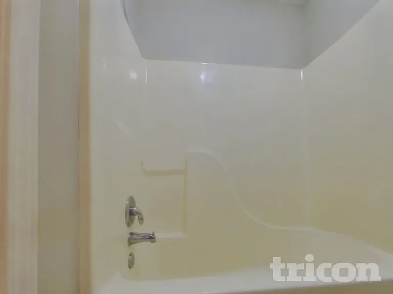 1060 Middlebrooke Dr — Photo 18
