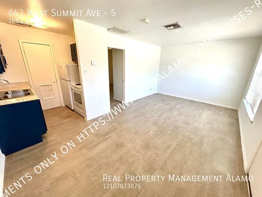 *Coming Soon* All Bills Paid! 1-Bedroom Near Downtown | $750 | Central A/C + Granite Counters! — Photo 1