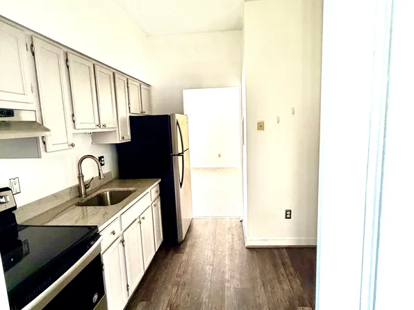 74 S Market St #74B, Frederick, MD 21701