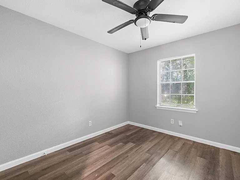 5242 Greylog Dr — Photo 15