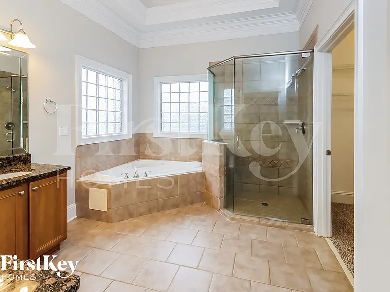 3120 Alhambra Cir — Photo 3