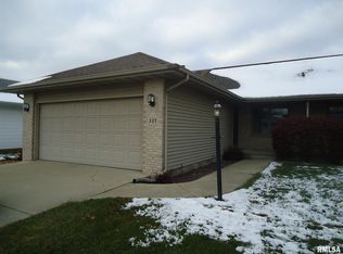 223 Eagle Ridge Dr, Chatham, IL 62629