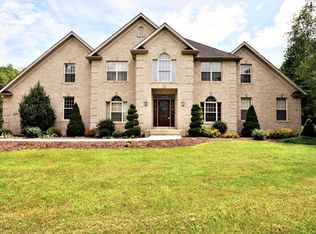 6485 Boneta Rd, Medina, OH 44256