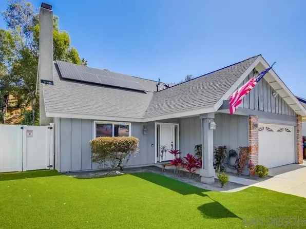 9985 Delia Ln, Santee, CA 92071