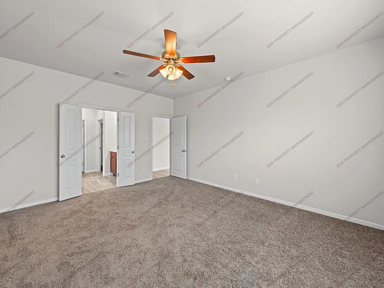 727 Cross Dr — Photo 20
