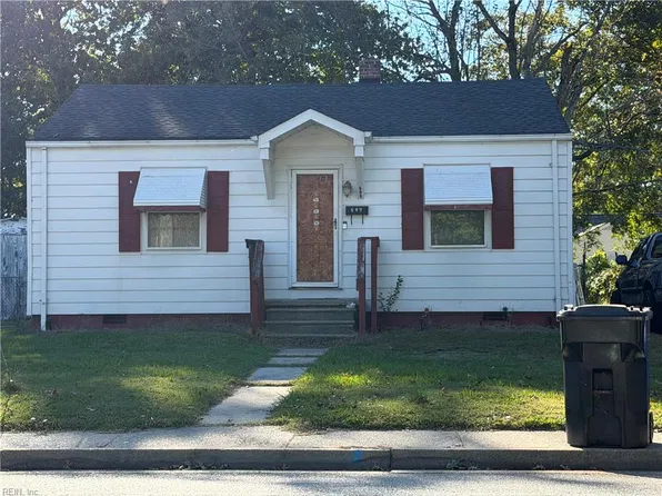 609 Pretlow St, Franklin, VA 23851