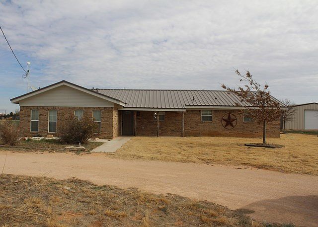 1st image of 1009 S County Road 1120