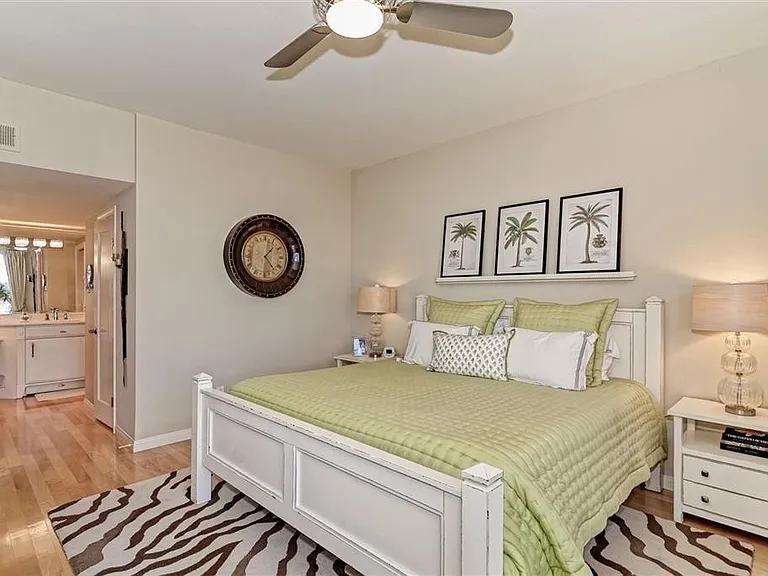 11 Kingston Ct E — Photo 10