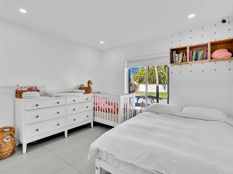 4807 SW 34th Ave — Photo 16