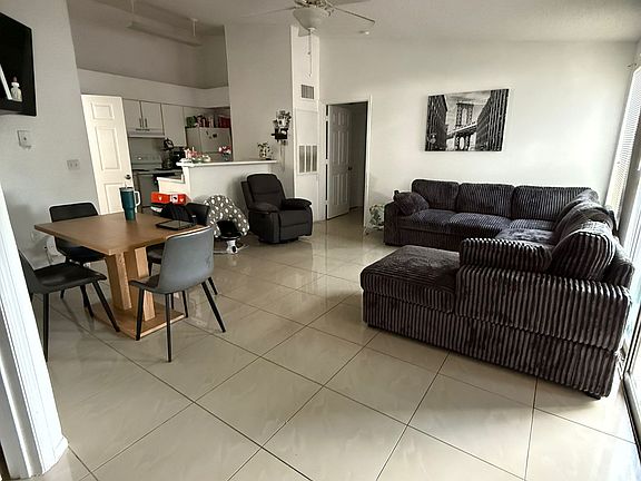 5th image of 5124 Park Central Dr APT 534