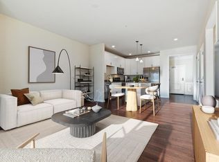 230 Martins Lndg #105, North Reading, MA 01864