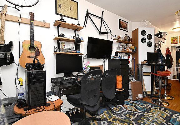3rd image of 177 Orchard St APT 4B