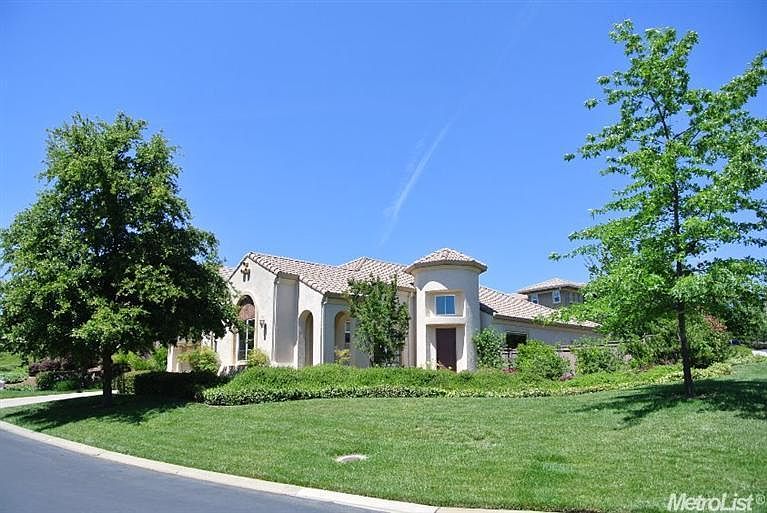 1st image of 217 Tarquina Ct