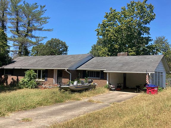 2nd image of 109 Knob Hill Rd
