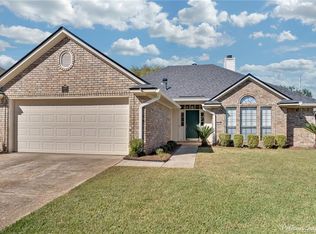 6003 Sandalwood Dr, Bossier City, LA 71111
