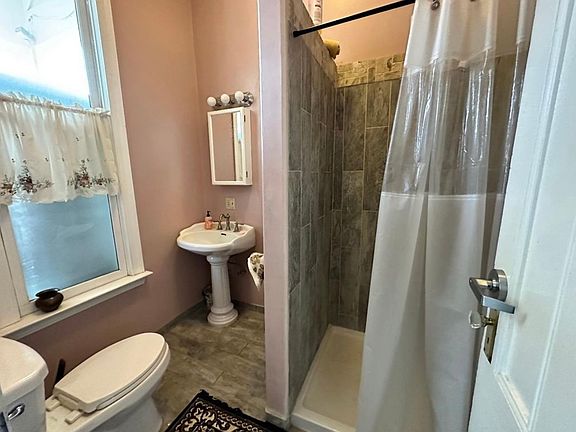 3rd image of 269 E Saint James St #A