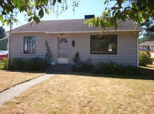 9825 33rd Ave SW, Seattle, WA 98126