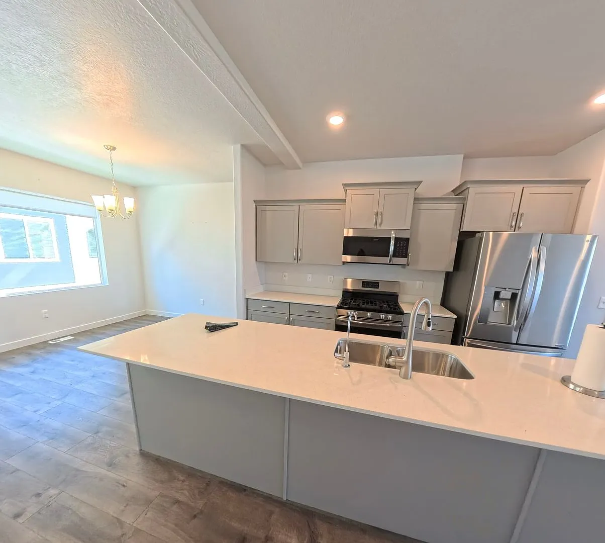 Lexington Townhome - Orem — Photo 2