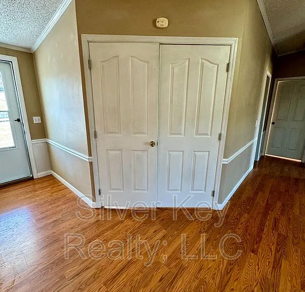 388 River Rd — Photo 9