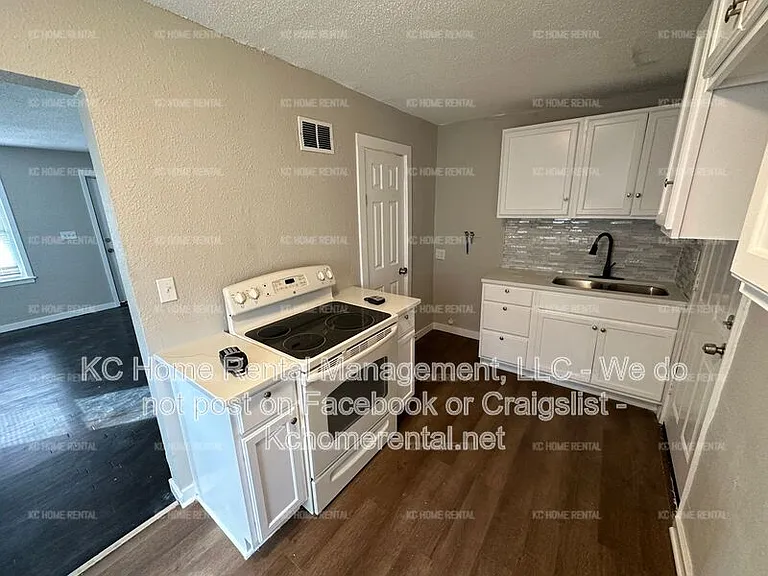 4031 Wabash Ave — Photo 6