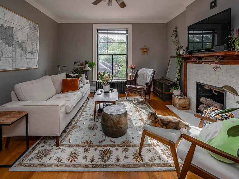 25 Hampton Ct #7 — Photo 13