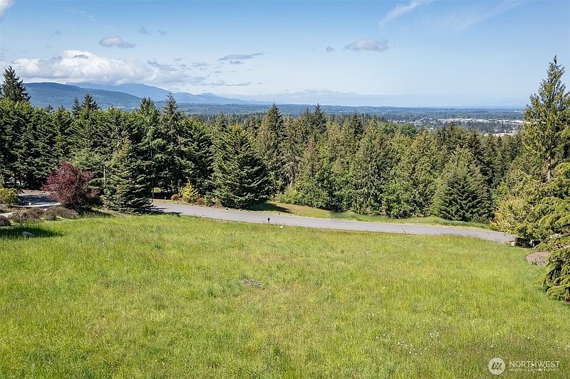 5th image of 973 Fox Hollow Road