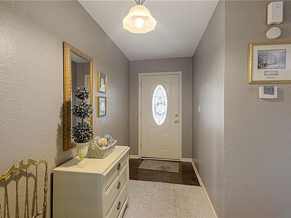 3rd image of 2807 NW 5th St