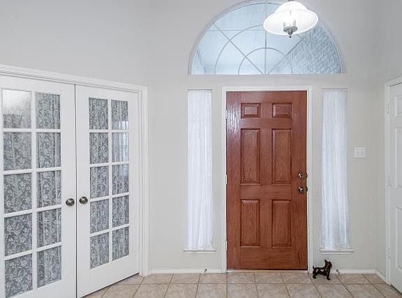 2nd image of 222 Country Meadow Ct