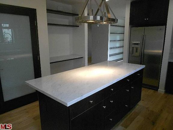 4th image of 2917 Urban Ave