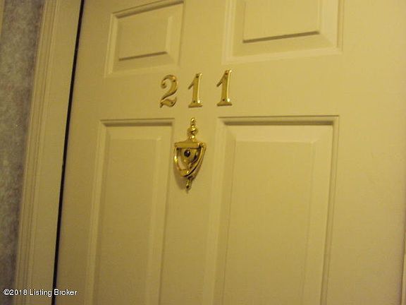 3rd image of 211 Donard Park Ave