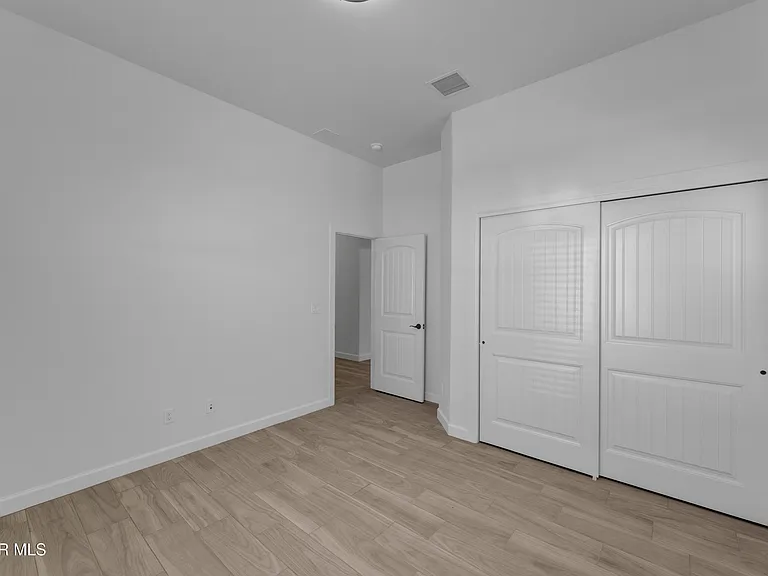 781 Cedarwood Ave — Photo 7
