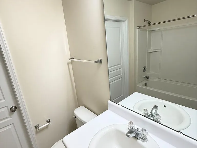 8527 Quarton Dr — Photo 26