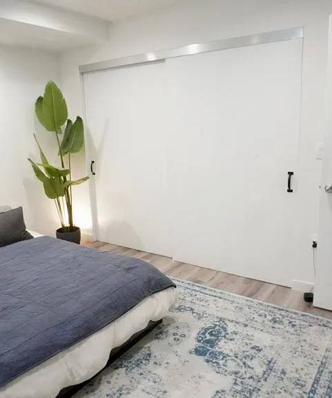 1157 S Point View St — Photo 8