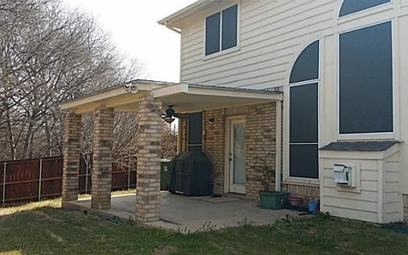 4th image of 11 Whispering Bend Ct